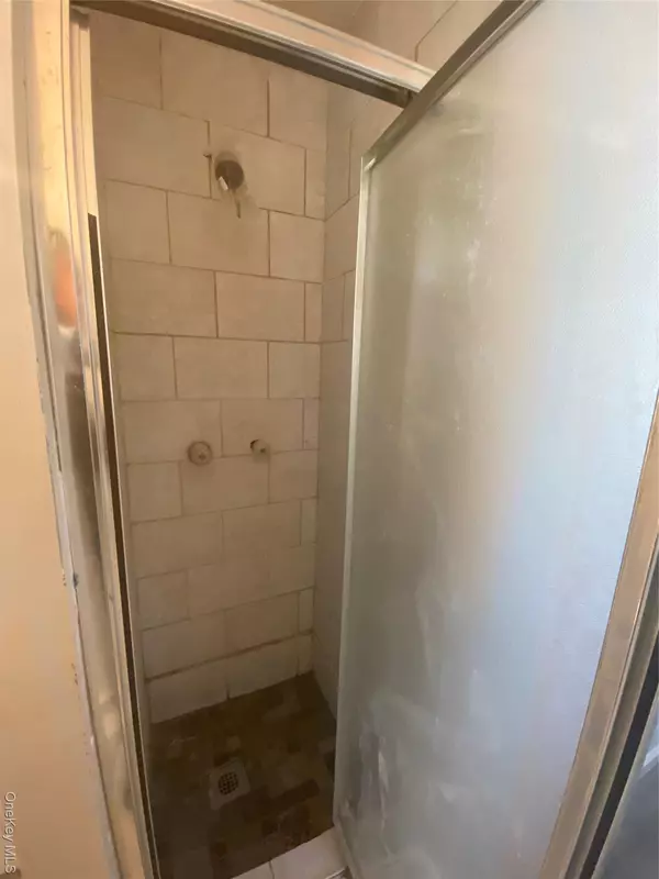 Copiague, NY 11726,Address not disclosed