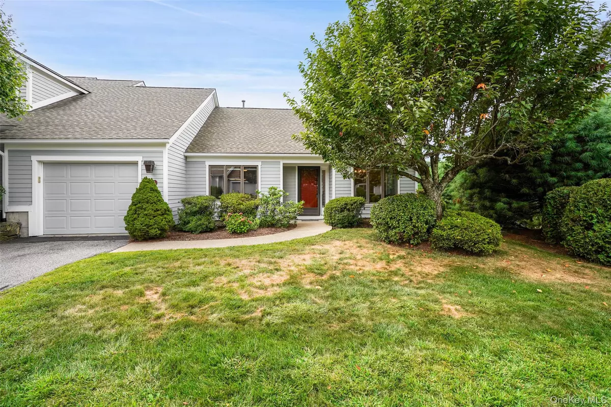 Somers, NY 10589,798 Heritage Hills DR #D