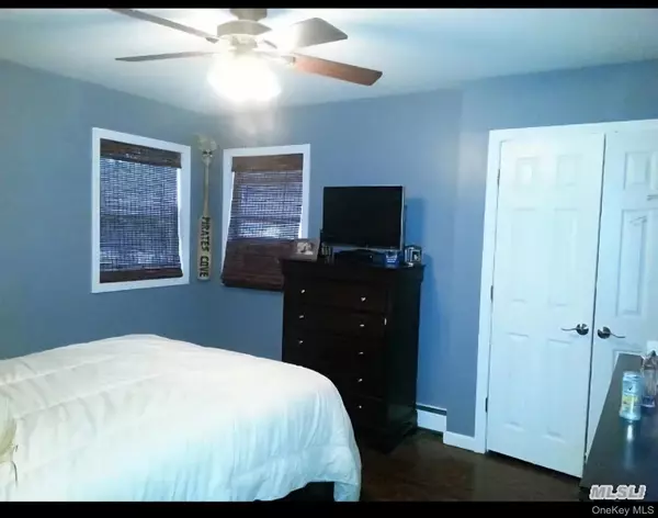 Ronkonkoma, NY 11779,367 Wildwood RD