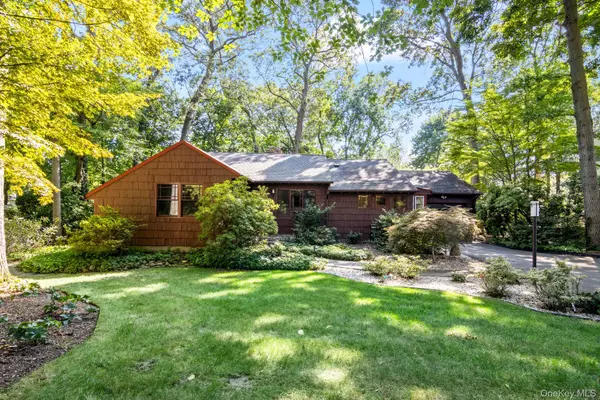 Setauket, NY 11733,20 Huyler RD