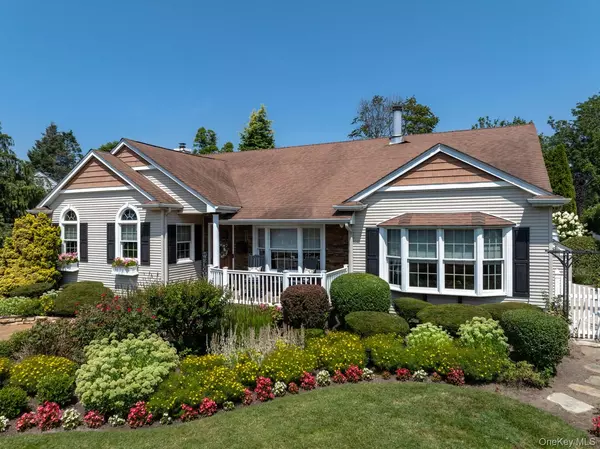 West Islip, NY 11795,7 Sylvia DR