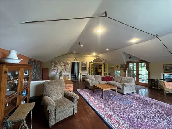 718 River RD #2, Montgomery, NY 12549