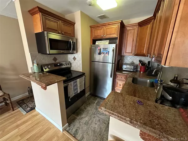Long Beach, NY 11561,360 Shore RD #7A