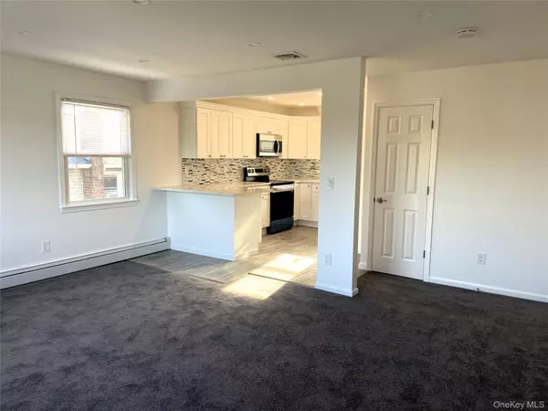 Long Beach, NY 11561,473 Franklin BLVD #Upper