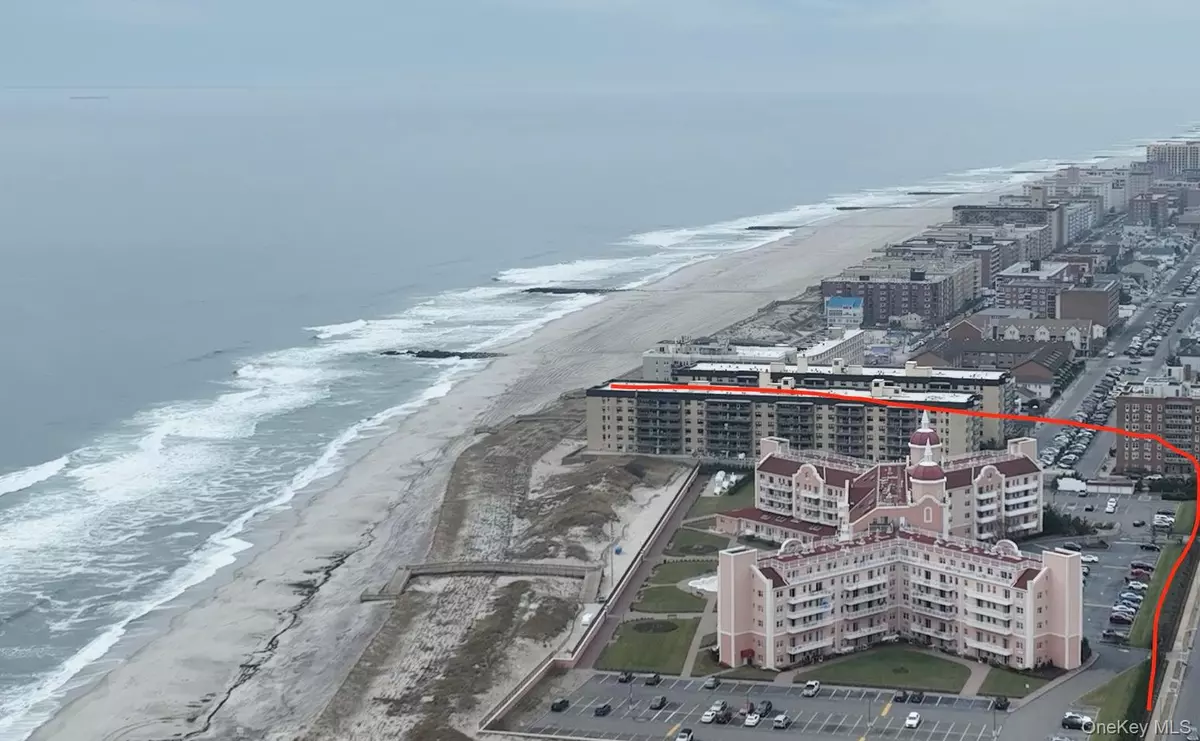 Lido Beach, NY 11561,2 Richmond Rd 6S