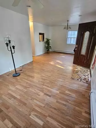 83-49 240, Bellerose, NY 11426