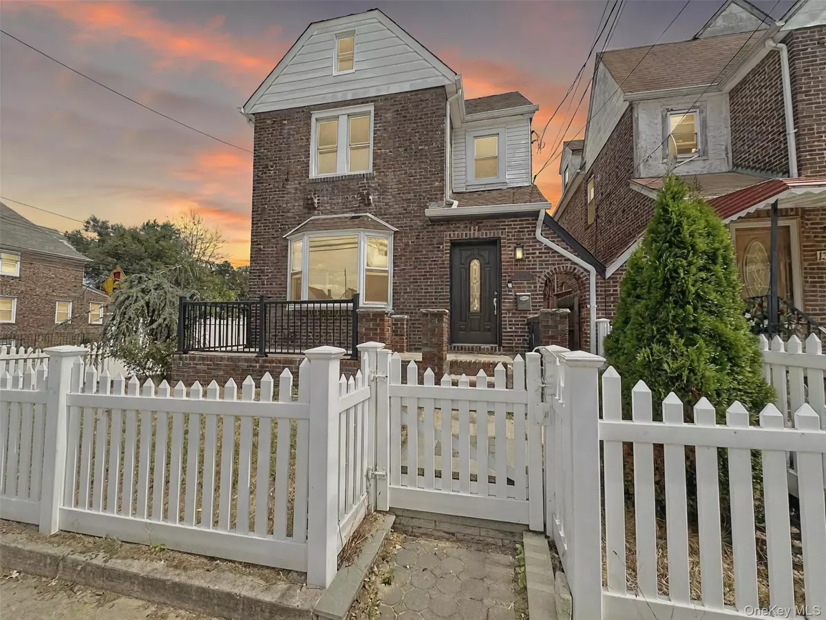 Springfield Gardens, NY 11413,13301 230th ST