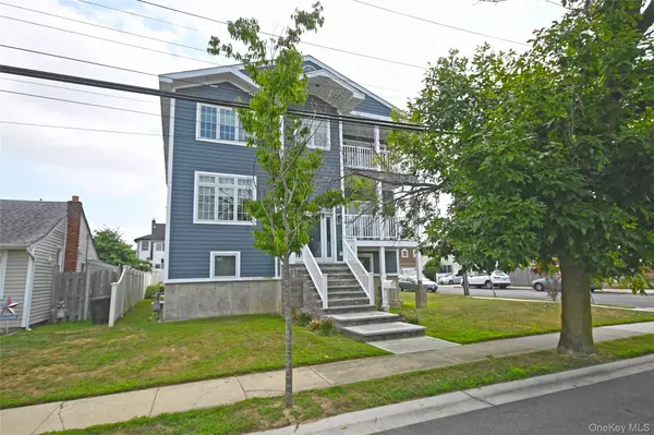 East Rockaway, NY 11518,7 East BLVD