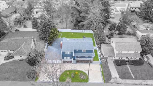 Lindenhurst, NY 11757,534 S Greene AVE