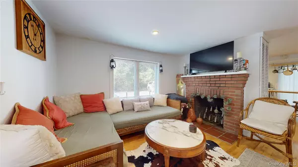 Westhampton Beach, NY 11978,14 B Franklin AVE