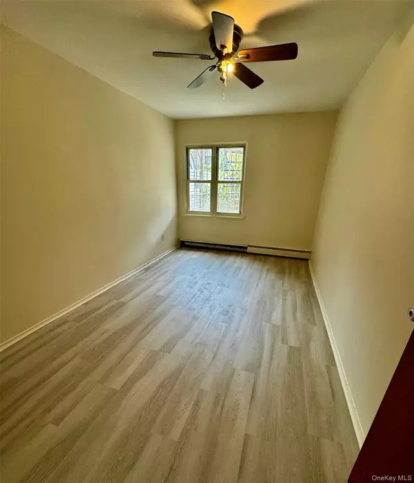 Jackson Heights, NY 11370,32-44 72nd Street #1