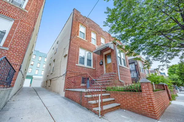 2441 43rd ST, Astoria, NY 11103
