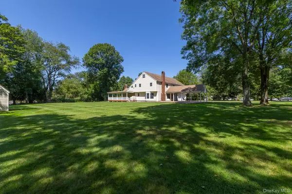 Nissequogue, NY 11780,9 Holly LN