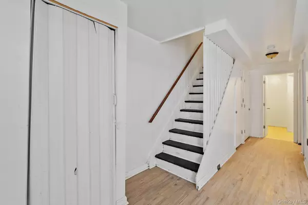 Newburgh, NY 12550,160 Lander ST