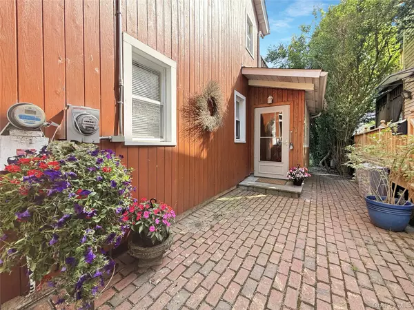 23 Kemble AVE,  Cold Spring,  NY 10516