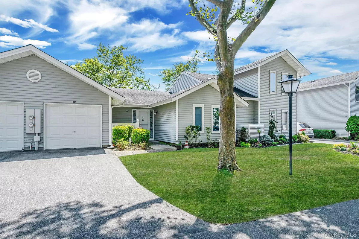 Saint James, NY 11780,302 Elton CT