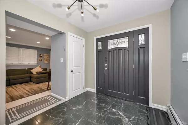 Far Rockaway, NY 11691,505 Hicksville RD