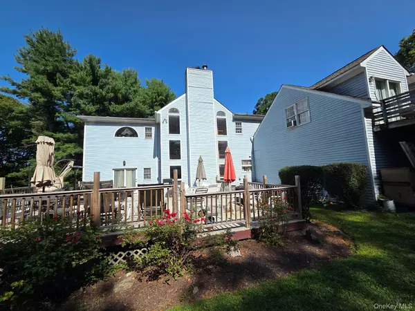 Katonah, NY 10536,6 Van Rensselaer RD