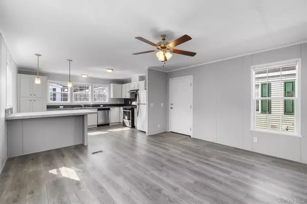 Stony Point, NY 10980,25 Sheldon ST
