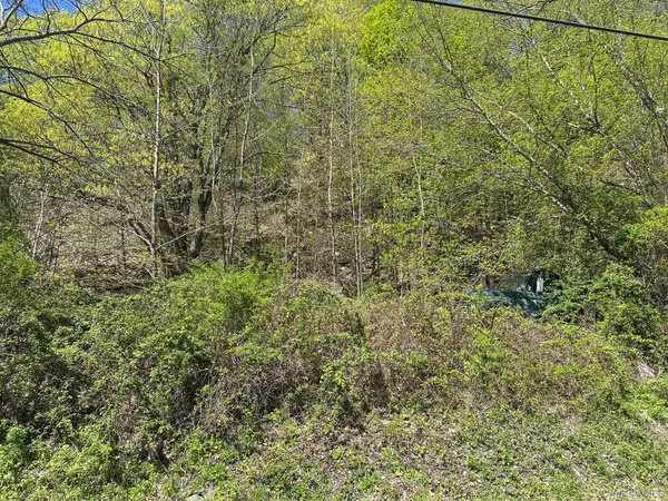 Haviland RD, Highland, NY 12528