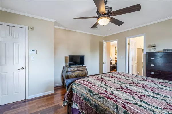 Roosevelt, NY 11575,289 Park AVE