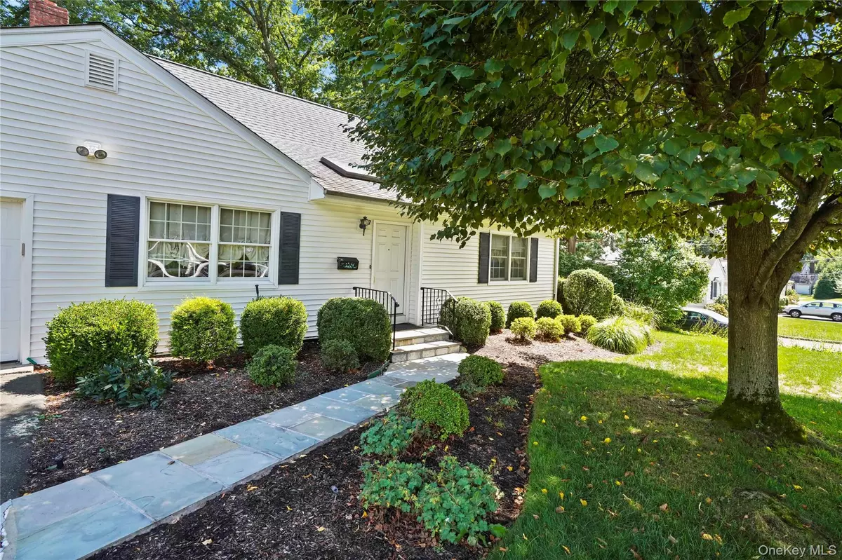 Ardsley, NY 10502,7 Lookout PL