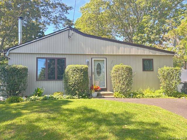 72 Propose RD, Shirley, NY 11967