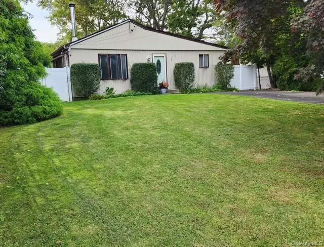 Shirley, NY 11967,72 Propose RD