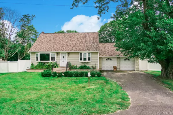 East Patchogue, NY 11772,115 Hedges Rd.