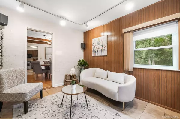 Ossining, NY 10562,9 Possum RD