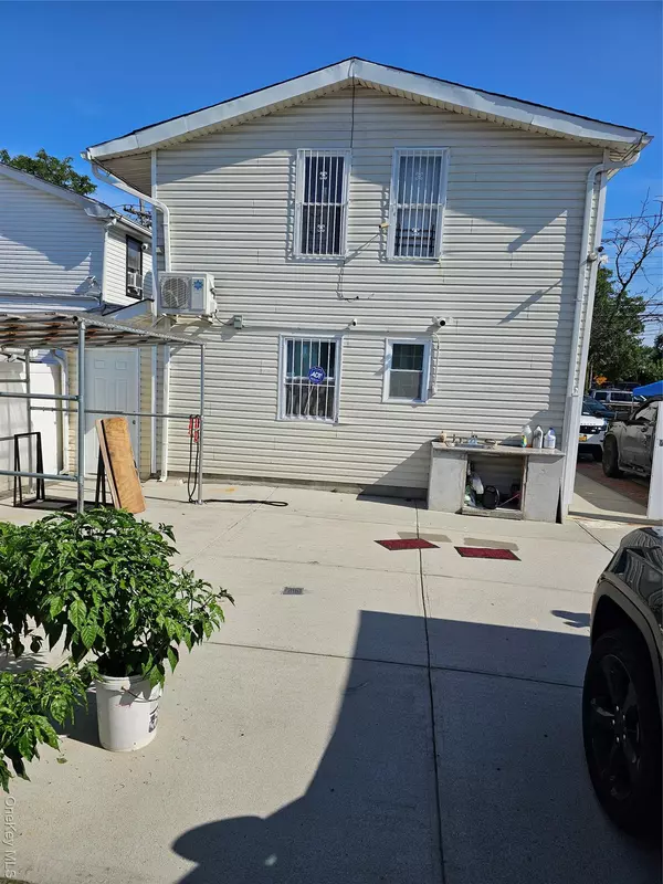 Jamaica, NY 11434,15027 LINDEN BLVD