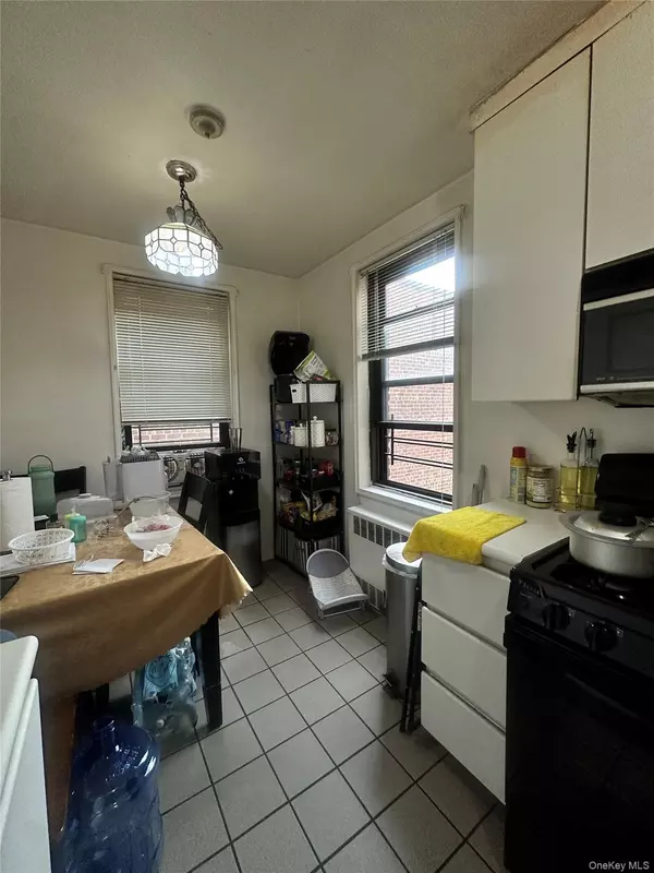 Flushing, NY 11367,150-20 71 AVE #6D