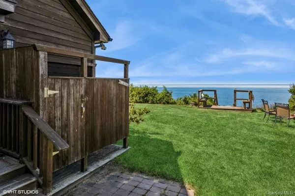Peconic, NY 11958,4630 Blue Horizon Bluffs