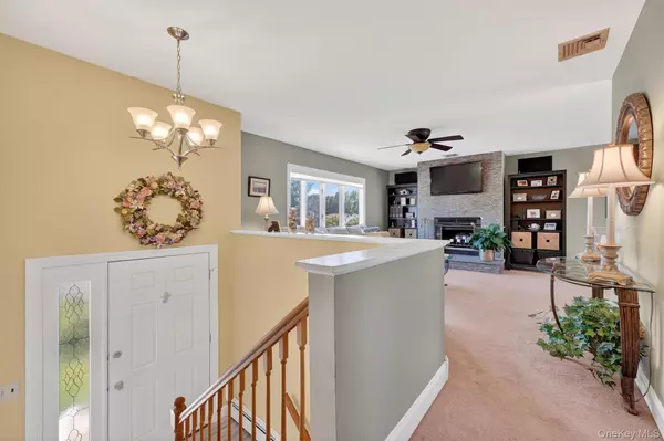New Windsor, NY 12253,60 Creamery Drive