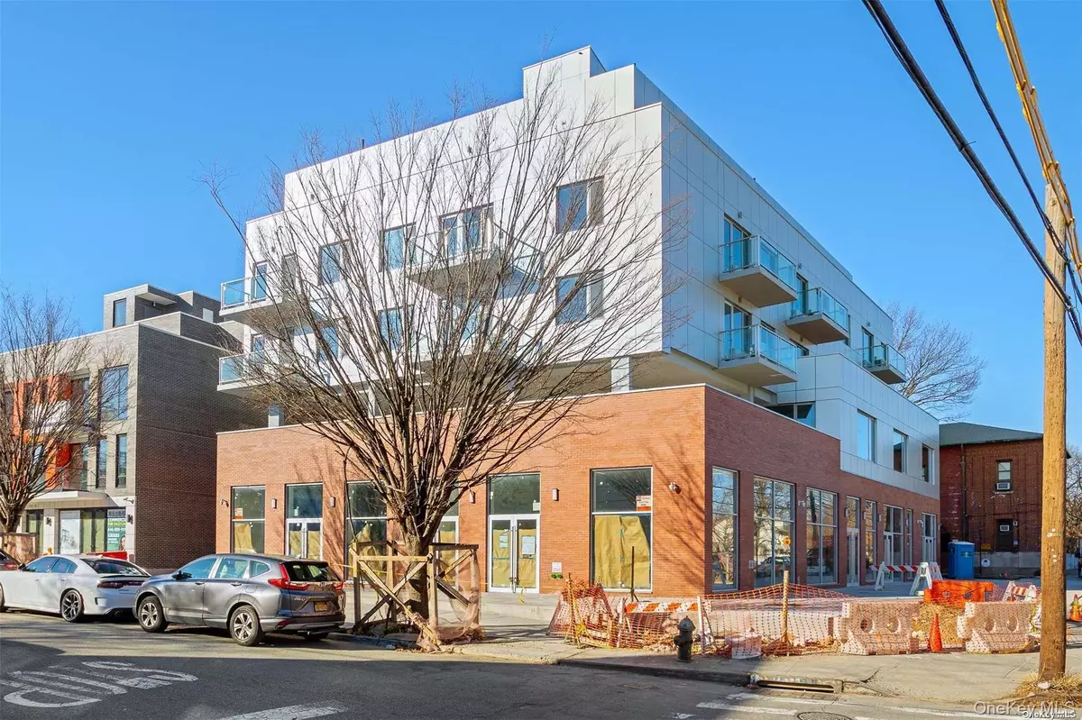 Flushing, NY 11355,150-23 Barclay AVE #4B