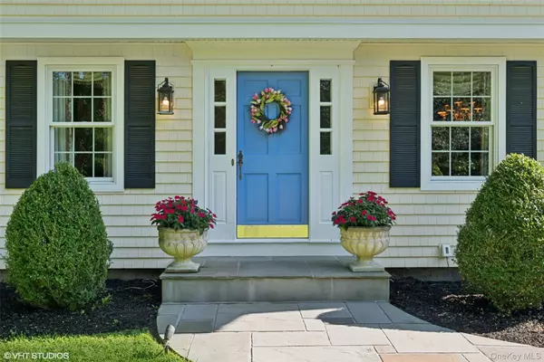 Lloyd Harbor, NY 11743,2 Hawk DR