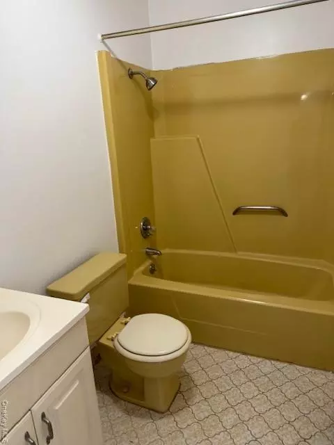 Deer Park, NY 11729,1-72 Parkcenter DR