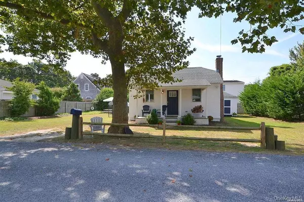 Hampton Bays, NY 11946,3 Mineola CT