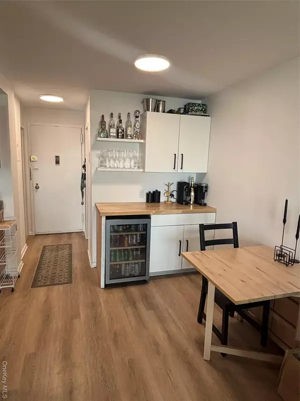 Yonkers, NY 10701,1155 Warburton AVE #8N