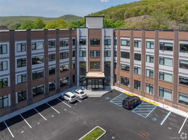 15 Washington AVE #205, Suffern, NY 10901