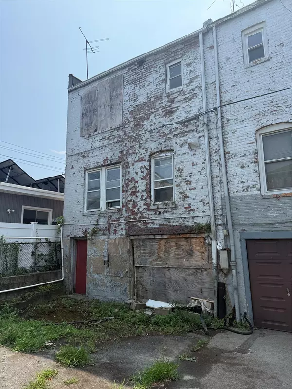 Bronx, NY 10473,2273 Cincinnatus AVE