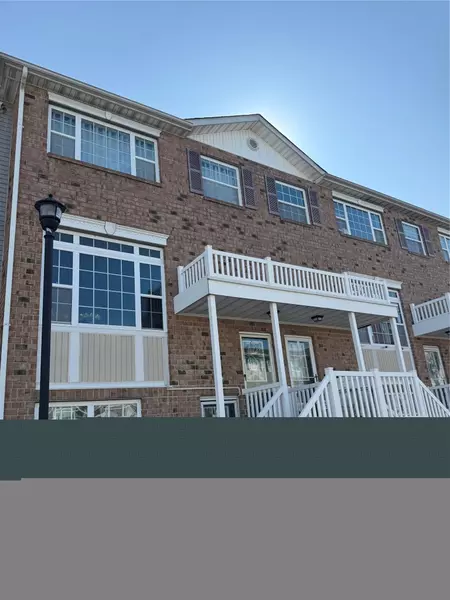 109 Heron Ln LN #447, Bronx, NY 10473