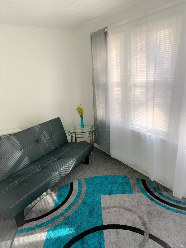 Rosedale, NY 11422