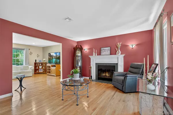 Newburgh, NY 12550,344 Gardnertown RD