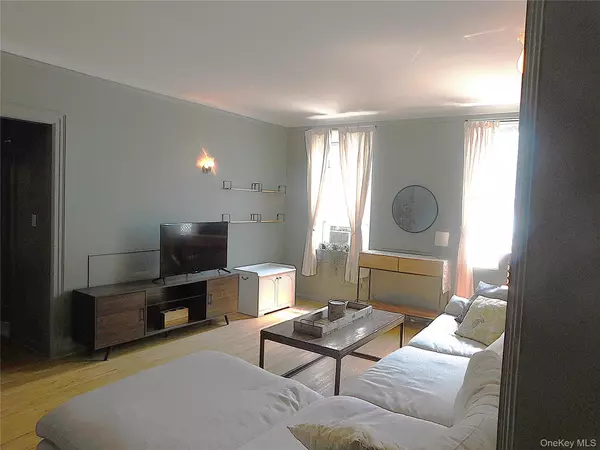 Mount Vernon, NY 10552,472 Gramatan AVE #Building 2 Unit# H1