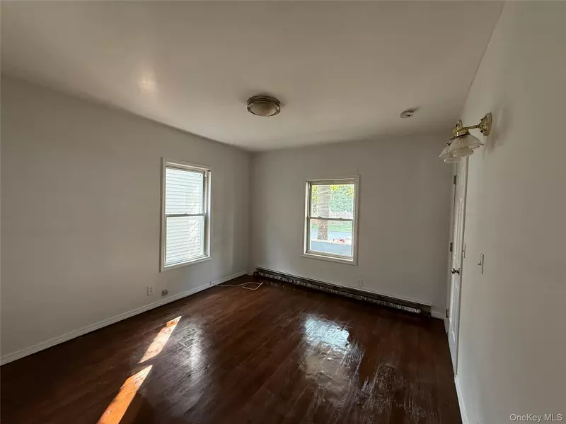 190 Winnikee AVE, Poughkeepsie, NY 12601