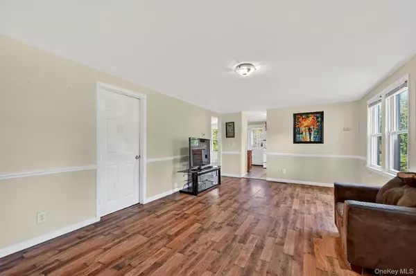Middletown, NY 10940,1538 Route 211