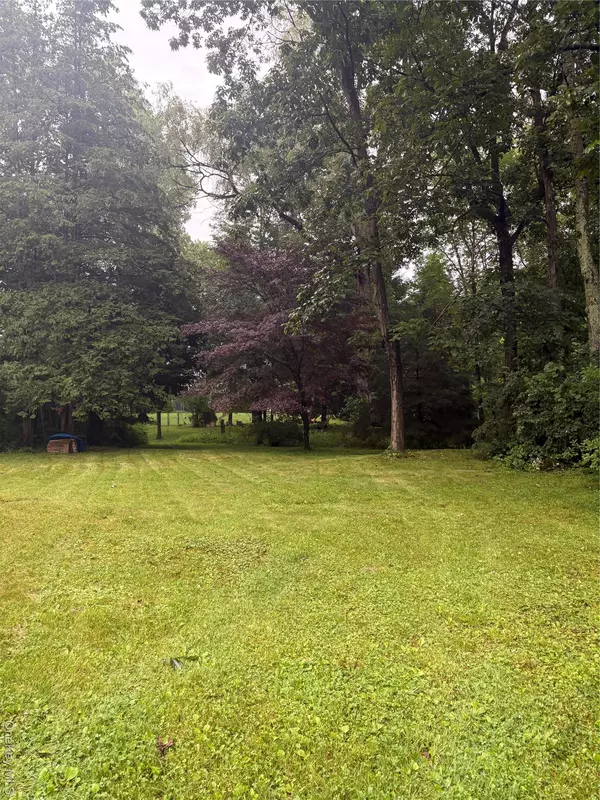 Hyde Park, NY 12538,8 Orchard RD
