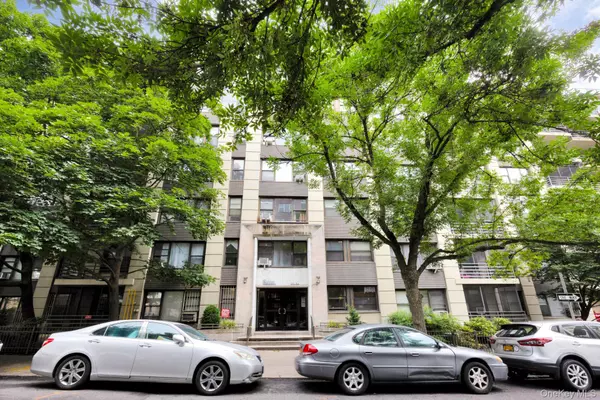 Rego Park, NY 11374,9850 63rd DR #1F