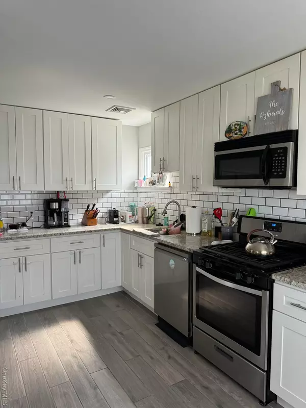 Massapequa, NY 11758,46 Lincoln PL